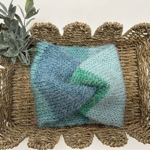 Fuzzy Knit Twist Ear Warmer 💙